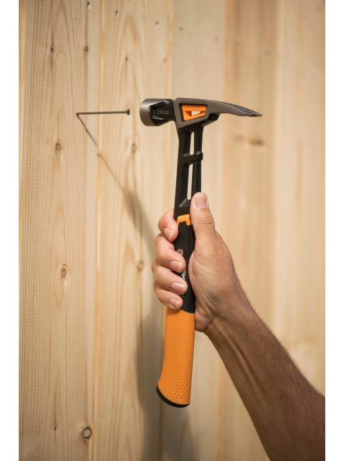Fiskars IsoCore™ általános kalapács L (1020214)