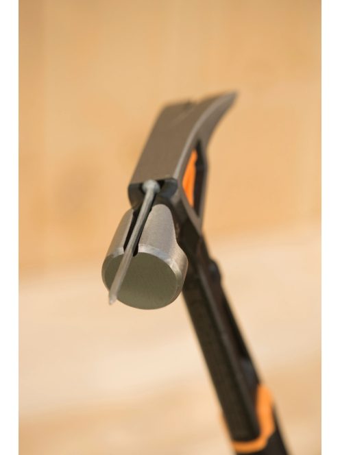 Fiskars IsoCore™ általános kalapács L (1020214)