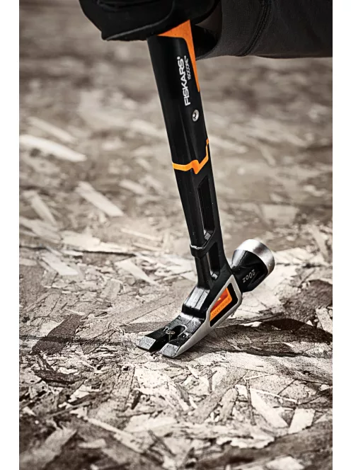 Fiskars PRO IsoCore™ általános kalapács L (1020214)