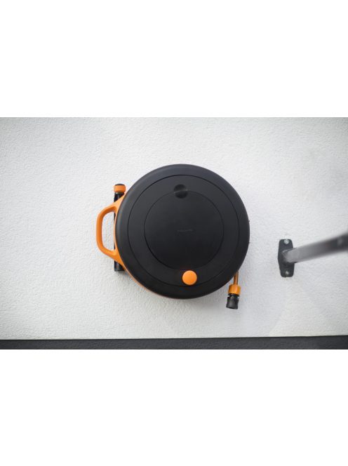 Fiskars Fali tartó a Comfort S tömlőkocsihoz (1020448)