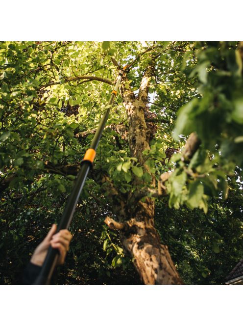 Fiskars PowerGearX™ teleszkópos magassági ágvágó UPX86 - 25 év garanciával