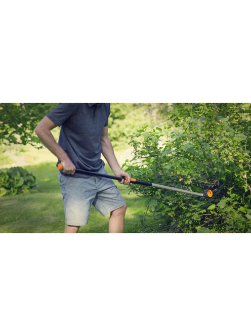 Fiskars PowerGearX™ magassági ágvágó UPX82 - 25 év garanciával (1023625)