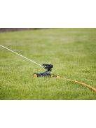 Fiskars Impulzusos esőztető, fémből, kerekekkel (1023656)
