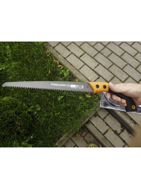 Fiskars Powertooth pengefűrész
