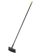 Fiskars Solid™ univerzális kültéri seprű (M) (1025921)
