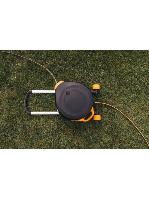 Fiskars Performance XL automata tömlőkocsi kerekekkel Q4  (1025933) - falra is szerelhető