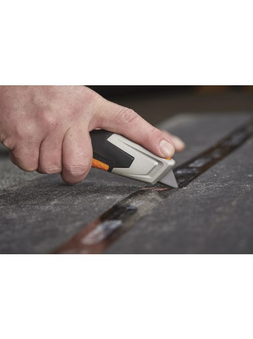 Fiskars PRO CarbonMax™ állítható tapétavágó kés (1027223)