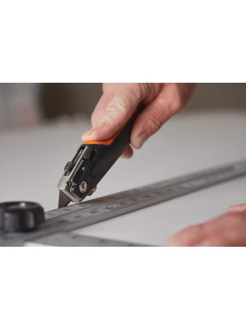 Fiskars CarbonMax™ gipszkarton kés (1027226)