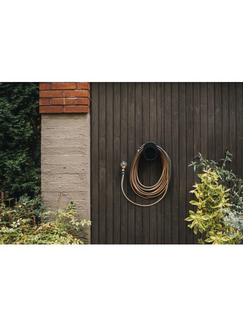 Fiskars Comfort Locsoló tömlő szett 15m tömlő, tartóval, 2 db csatlakozóval (1027678)