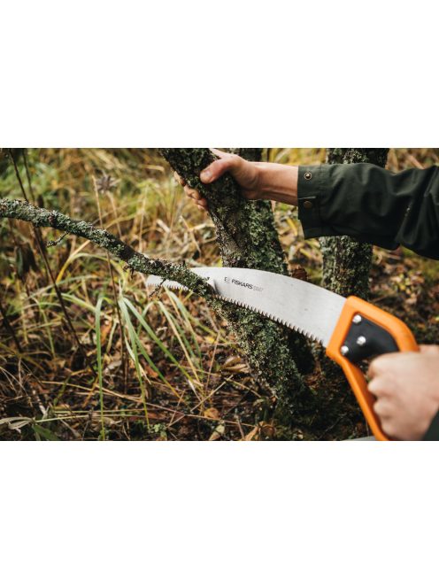 Fiskars Kerti és kemping fűrész SW47 (1028375)