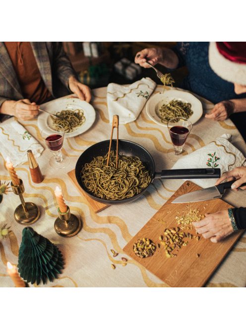 Fiskars Hard Edge Közepes szakácskés (1051748)