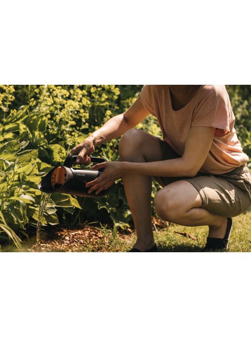 Fiskars Solid™ kézi szóróeszköz (1057076)