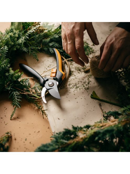Fiskars Solid™ P341 metszőolló, bypass, L (1057164)