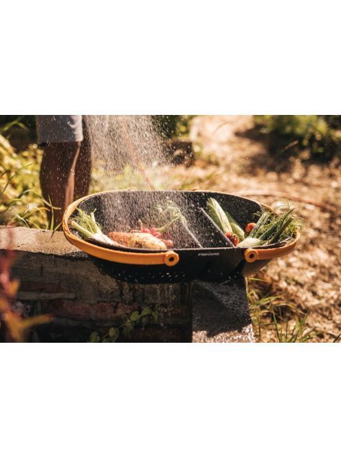 Fiskars Plus™ kerti szüretelő kosár (1062831)