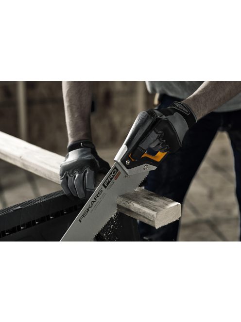 Fiskars PowerTooth™ Kézifűrész, 550mm 9tpi (1062917)