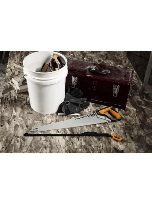 Fiskars PRO PowerTooth™ Kézifűrész, 550mm 9tpi (1062917)