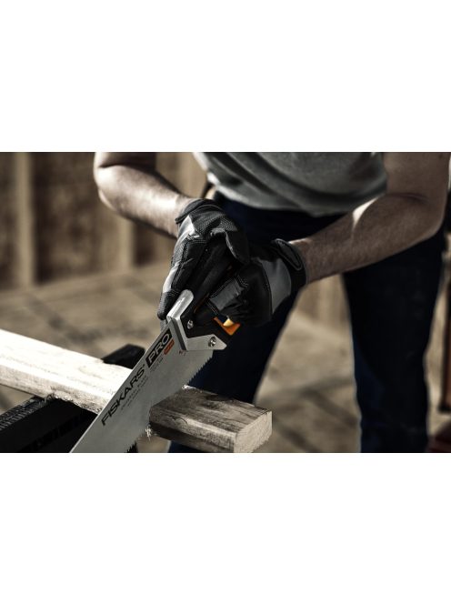 Fiskars PRO PowerTooth™ Kézifűrész, 380mm 9tpi (1062930)