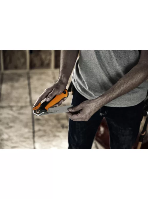 Fiskars PRO PowerTooth™ összecsukható fűrész, 150mm 19tpi (1062932)