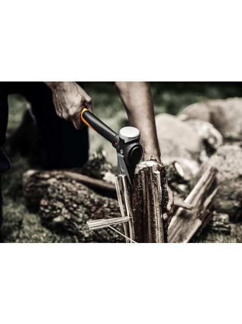 Fiskars IsoCore™ építőipari fejsze, S (1062936)