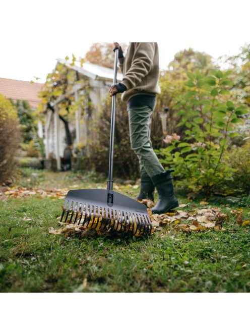 Fiskars Solid™ lombseprű (M) (1063090)