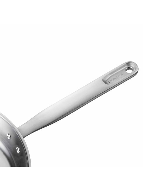 Fiskars All Steel serpenyő, 28 cm, kerámiabevonatos - 25 év garanciával