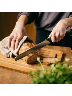 Fiskars Essential Kenyérvágó kés