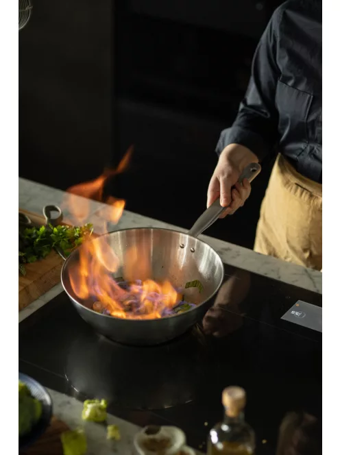 Fiskars All Steel Pure wok serpenyő, 28 cm, rozsdamentes acél - 25 év garanciával