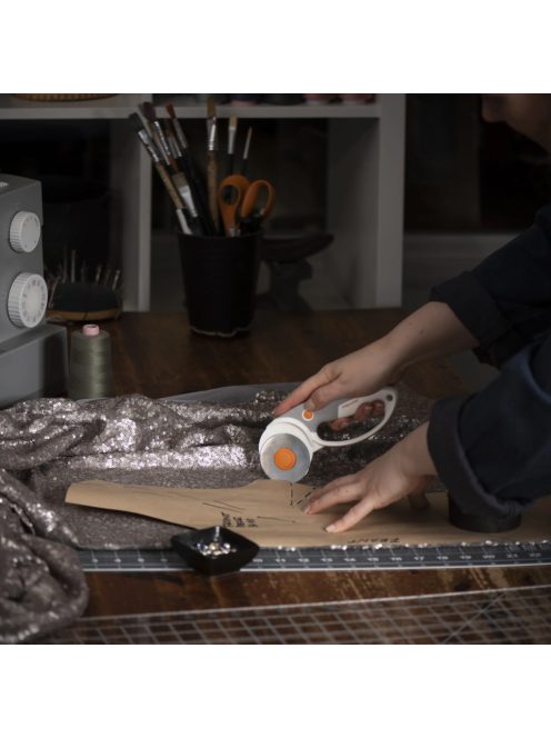 Fiskars Titánium görgős vágó 60 mm