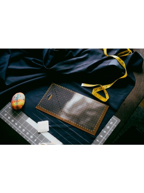 Fiskars Patchwork vonalzó 16 x 31 cm