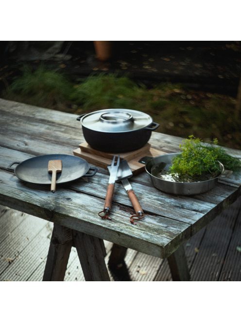 Fiskars Norden öntöttvas grill edény, 30cm - 25 év garanciával