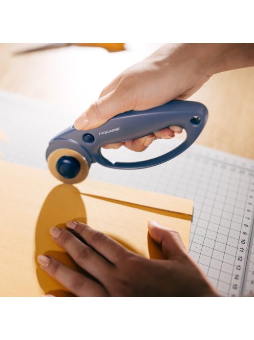Fiskars Görgős vágó 45mm, kék