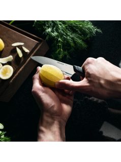 Fiskars Taiten kis szakácskés, 13 cm - 25 év garanciával