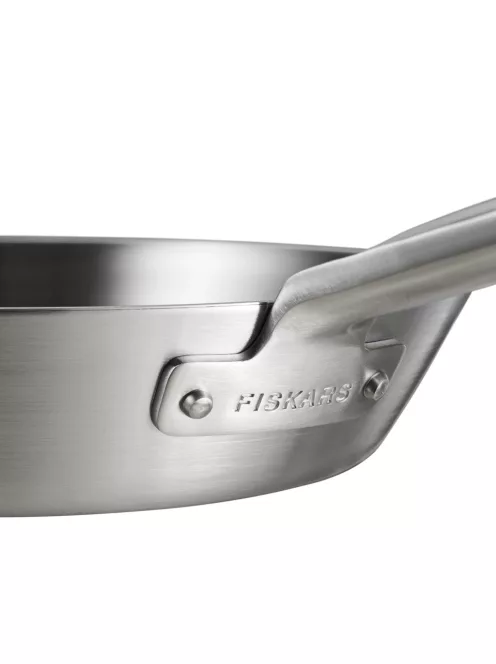 Fiskars Norden prémium acél serpenyő, 24 cm - 25 év garanciával