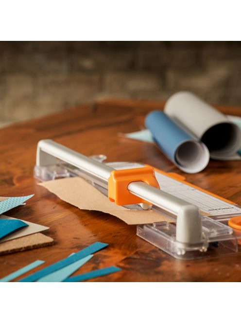 Fiskars Vágóasztal A4, anyagokhoz