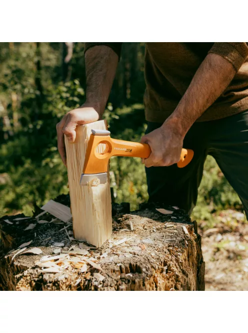 Fiskars X13 ultrakönnyű kemping fejsze XXS - 25 év garanciával