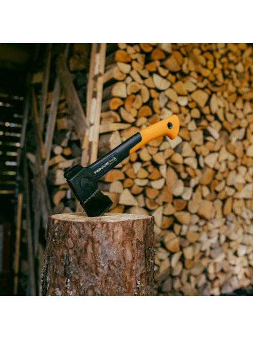 Fiskars X14 kemping fejsze XS - 25 év garanciával (1069102)