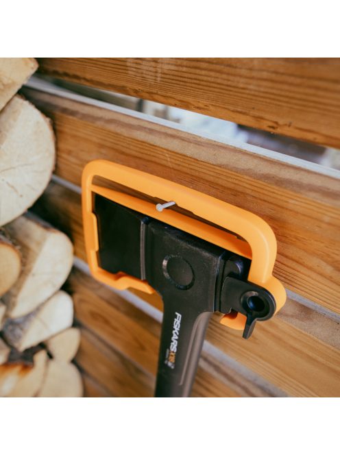 Fiskars X18 ácsfejsze S - 25 év garanciával