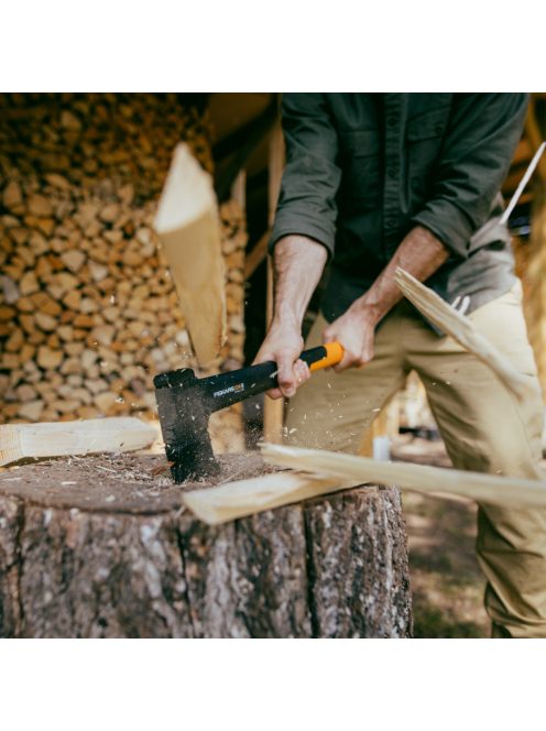 Fiskars X24 ácsfejsze M - 25 év garanciával