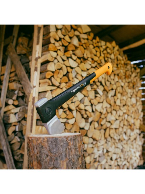 Fiskars X24 hasítófejsze M - 25 év garanciával