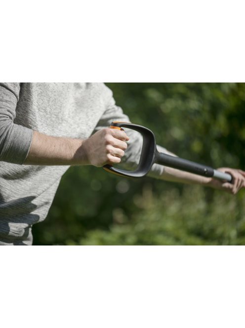 Fiskars Xact™ kerti villa, kovácsoltvas fogazattal - 25 év garanciával (1070716)