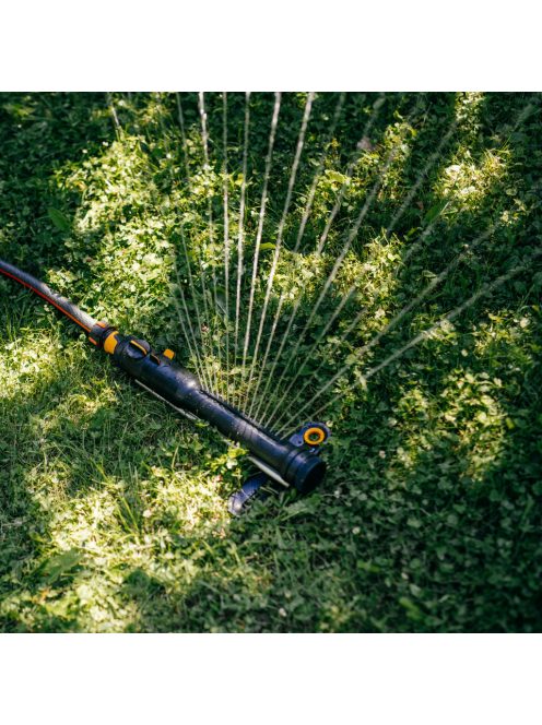 Fiskars Comfort Oszcilláló esőztető (S-M)