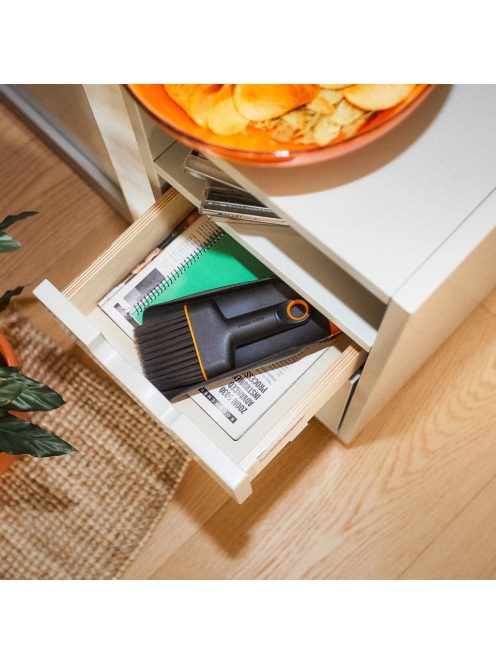 Fiskars Kétoldalú Ültető és Miniseprű szett
