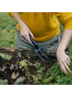 Fiskars Solid™ Gyomláló villa