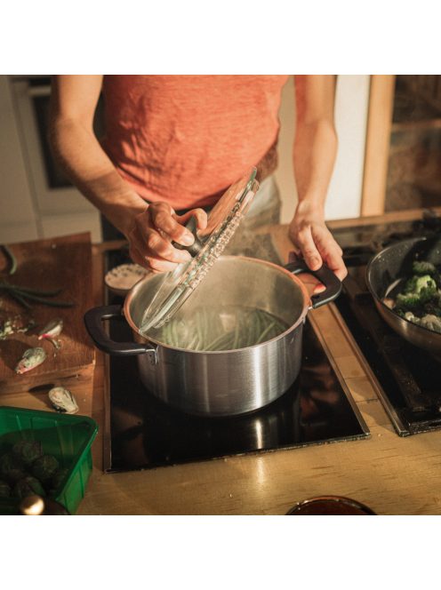 Fiskars Functional Form™ lábas, 3L, rozsdamentes acél