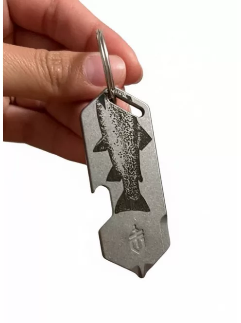Gerber SHARD DT multifunkciós kulcstartóra rögzíthető szerszám, ezüst, hal mintával