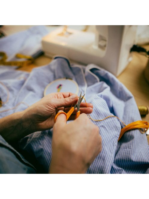 Fiskars Classic kézimunka olló, 10 cm - 25 év garanciával 