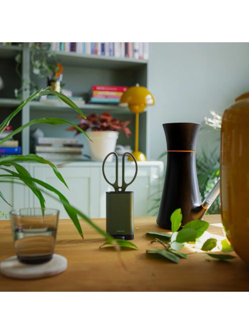 Fiskars Plant Care Növényápoló olló, tartóval, olivazöld színű