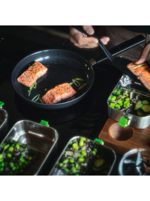 Fiskars Hard Face alumínium serpenyő, 26 cm, kerámiabevonatos