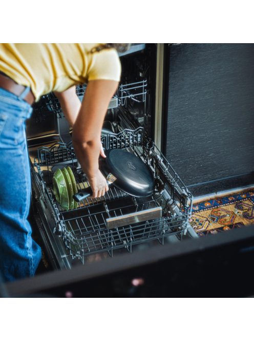 Fiskars Hard Face alumínium serpenyő, 30 cm, kerámiabevonatos