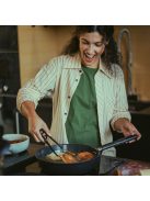 Fiskars Hard Face alumínium serpenyő, 28 cm, kerámiabevonatos